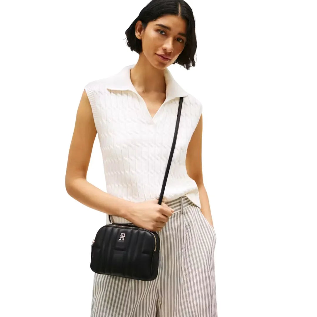 Tommy Hilfiger TH Monogram Quilted Camera Bag Women - BLK - Black